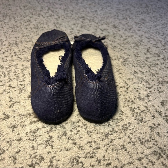 NWT Zara Blue Denim Frayed Fur-Lined Ballet Flats Size 6.5 U.S. - Picture 6 of 9